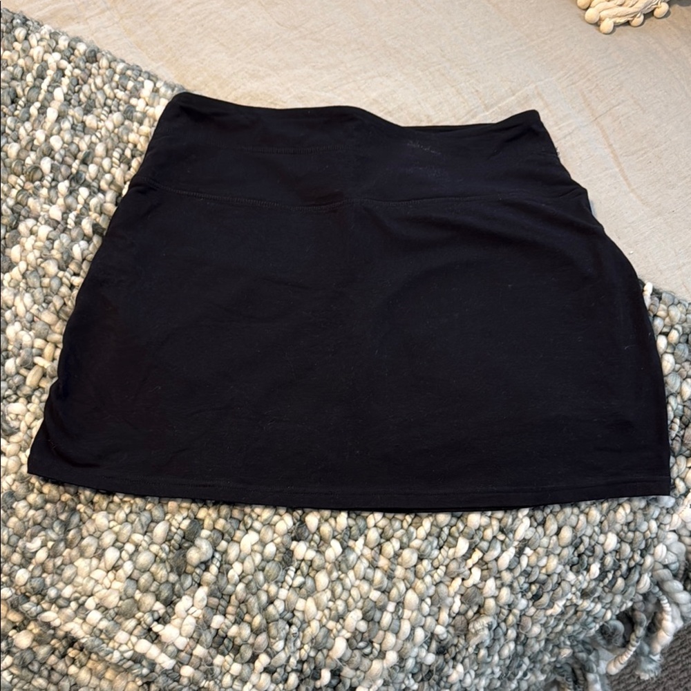 Black Mini Pencil Skirt for Night Out